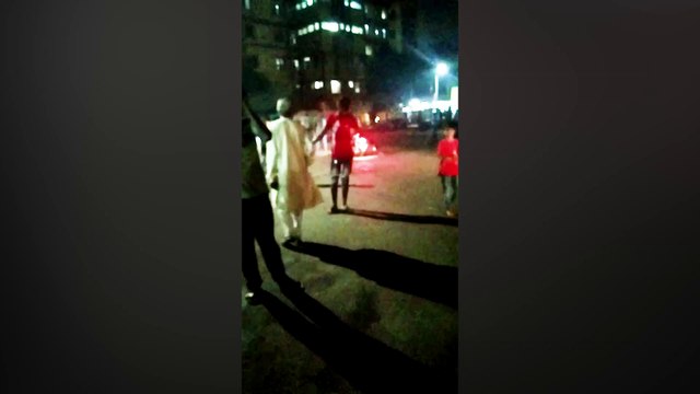 શારદાબેન હોસ્પિટલ પાસે જાહેરમાં તલવાર અને ધારીયા સાથે ગુનેગારનો વીડિયો વાયરલ