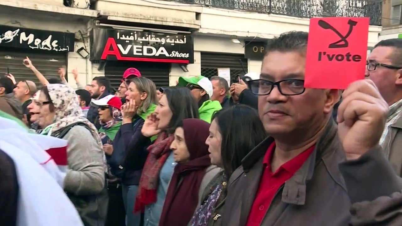 Algerian protesters insist December election must not go ahead