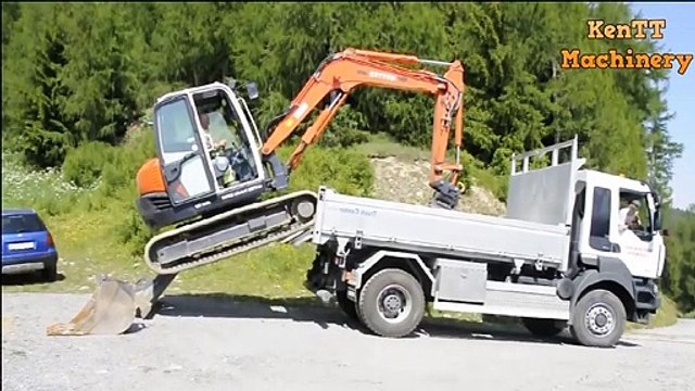 Extreme Dangerous Heavy Equipment Operator Skill, Amazing Modern Construction Machinery Working