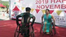 مقعدان تايوانيان يجدان الحب بفضل الرقص على الكرسي المتحرك