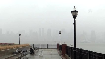 New York güne karla başladı