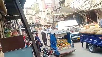 Oldest & Biggest Spices Market in Lahore