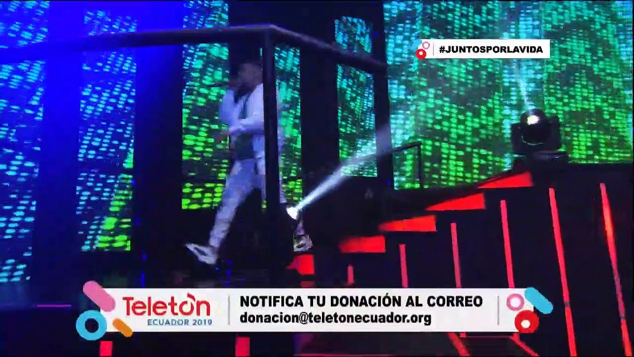 Presentación del grupo 4U en la Teletón Ecuador