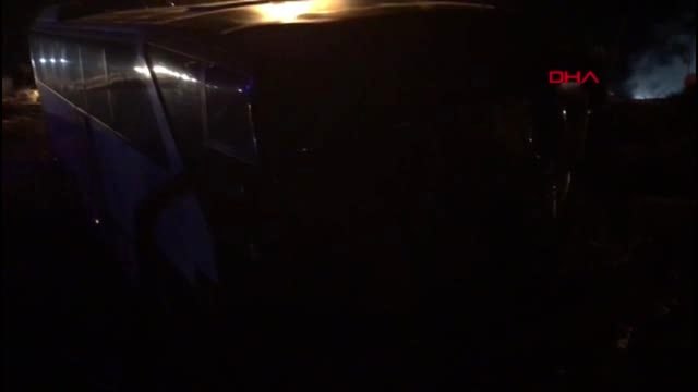 Konya bursaspor taraftarını taşıyan otobüs kaza yaptı, çok sayıda yaralı var