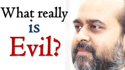 What really is evil? || Acharya Prashant on Krishna (2015)
