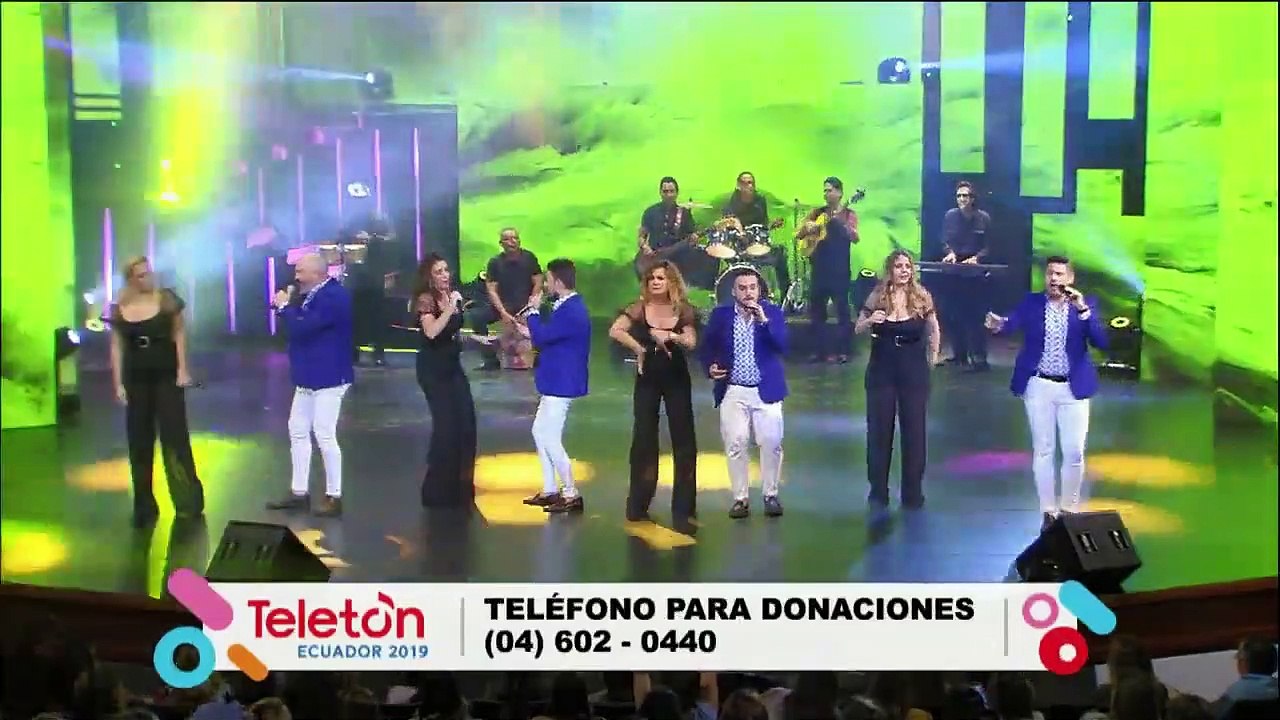 Presentación del grupo Raya Real en la Teletón...