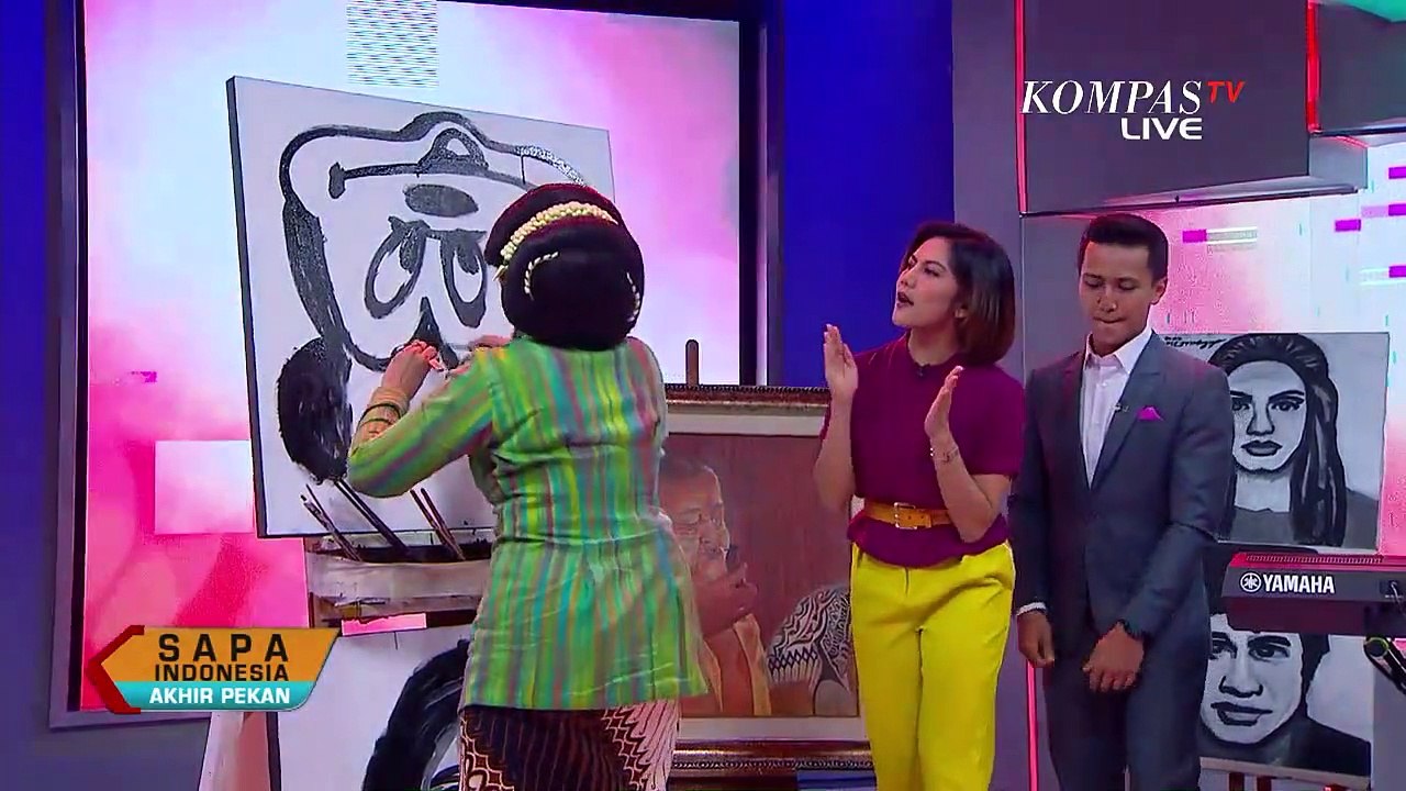 Ini Dia A Del Sarono, Penyanyi dan Pelukis Terbalik