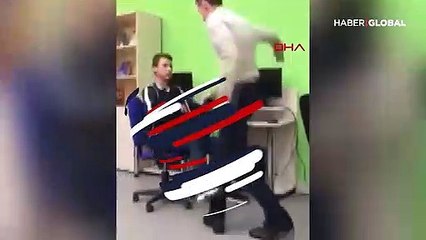Öğretmen ve öğrenci tekme-tokat birbirine girdi