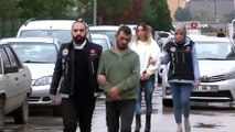 - Moldovalı uyuşturucu kuryesi Adana'da yakalandı- Adana polisi Moldova uyruklu bir kadın ile Türk uyruklu bir erkeği şehrin merkezinde torbacılık yaptıkları iddiasıyla yakaladı