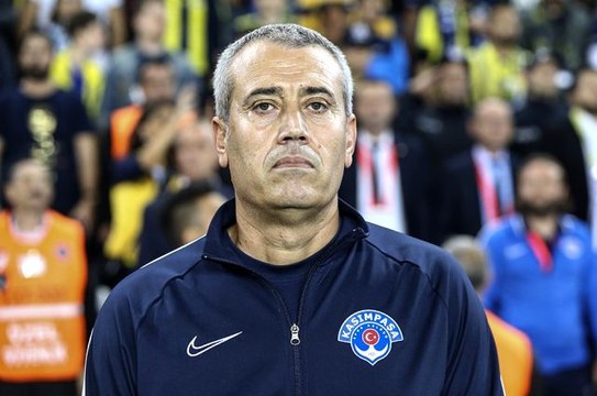 Kasımpaşa, teknik direktör Kemal Özdeş ile yollarını ayırdı