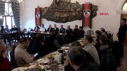 Spor gaziantep fk'da 'gaziantep tek yürek kırmızı siyaha tam destek' kampanyası