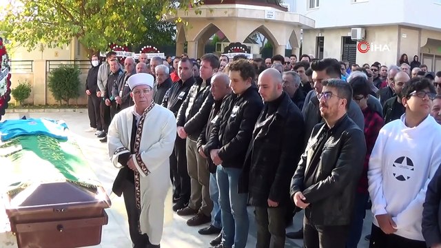 Lösemi savaşını kaybeden Önder öğretmen gözyaşları içinde toprağa verildi