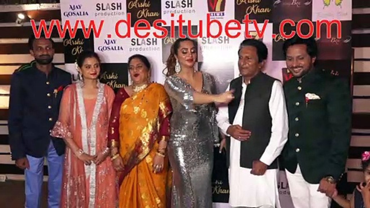 Bigg Boss contestant Arshi Khan introduces her family members to the press on her birthday