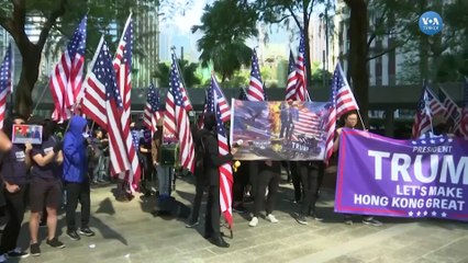 Hong Kong’da Amerika Bayraklı Gösteriler