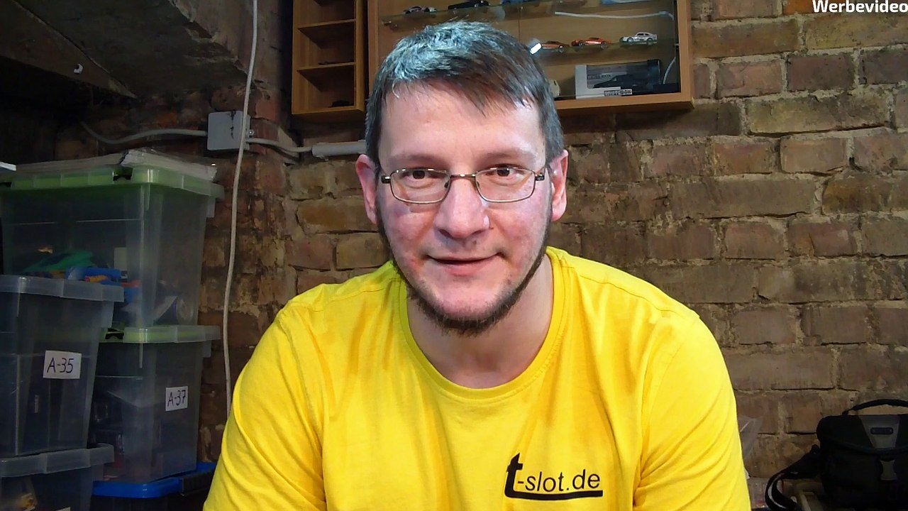 Hot Wheels & Kyosho Nissan Skyline GT-R R34 Vergleich