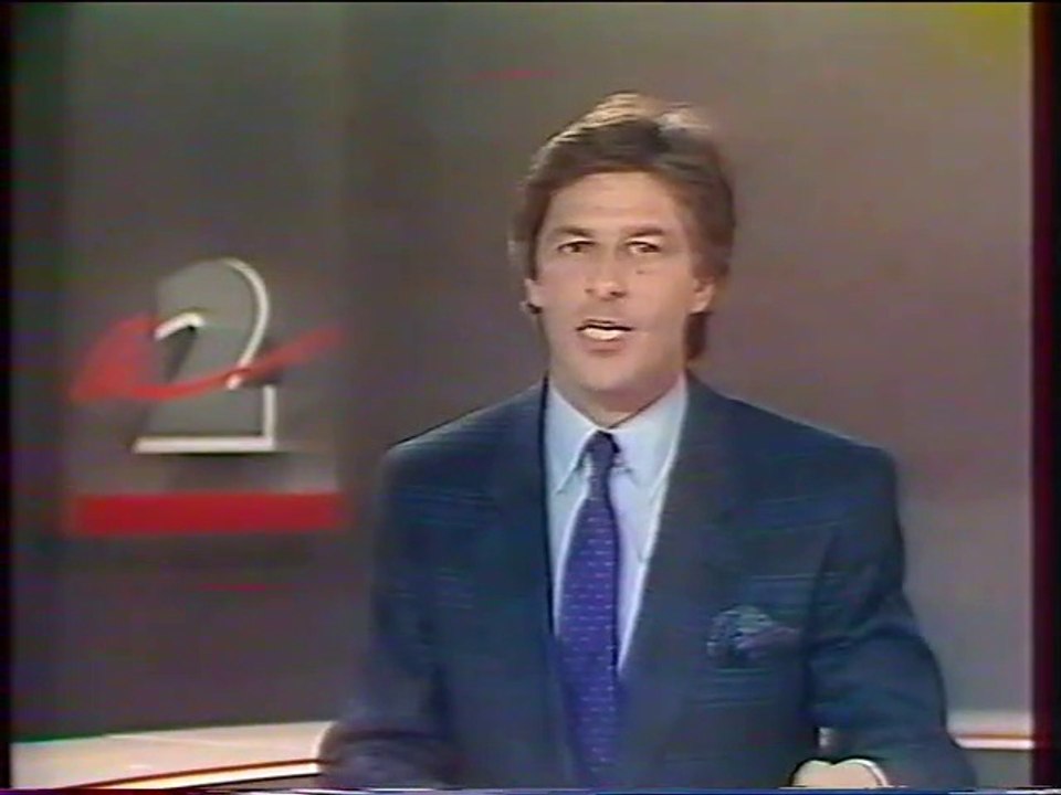 Antenne 2 - 11 Octobre 1988 - Teaser, pubs, speakerine (Virginia Crespeau), début JT Nuit (Henri Sannier)