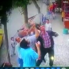 Les bons samaritains existent encore... Compilation de héros du quotidien