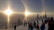 Triple soleil dans le ciel de Suède - Phénomène naturel incroyable nommé Parhélie
