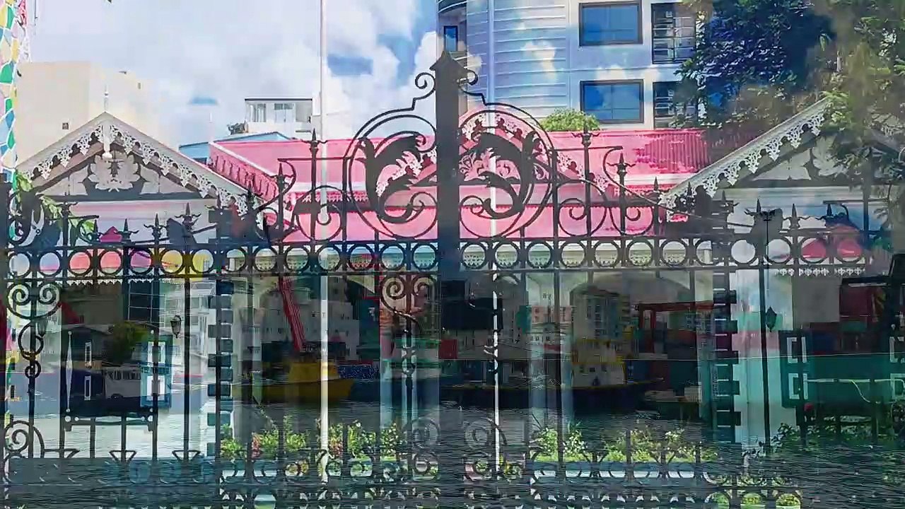 Male island Maldives capital city travel guide