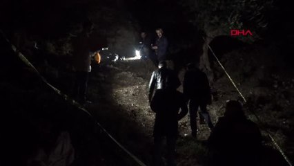 Zeytin bahçesinde av tüfeğiyle vurulmuş erkek cesedi bulundu