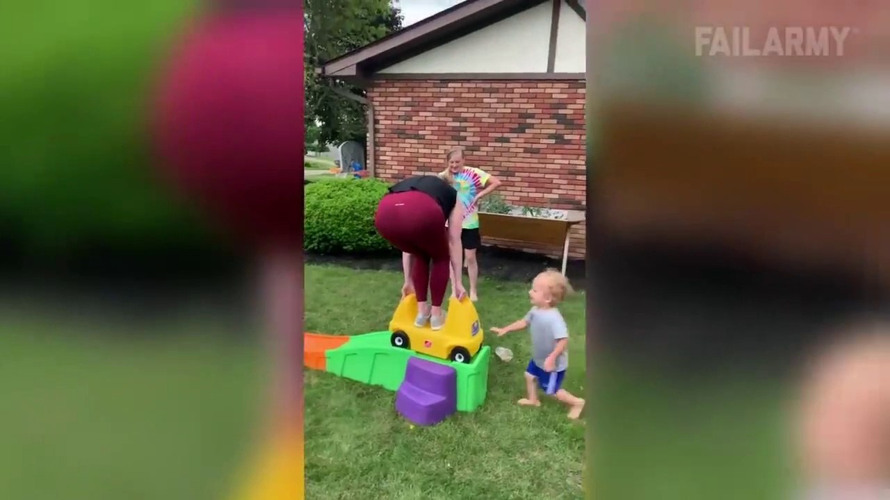 Fails compilation 4