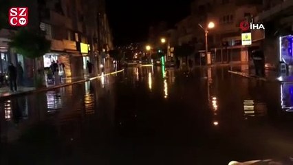 İskenderun'u sağnak yağmur vurdu