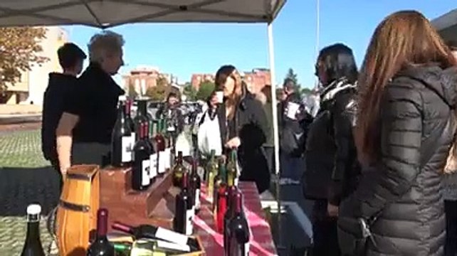 Roma - Raggi inaugura mercato rionale a Casal Monastero (01.12.19)