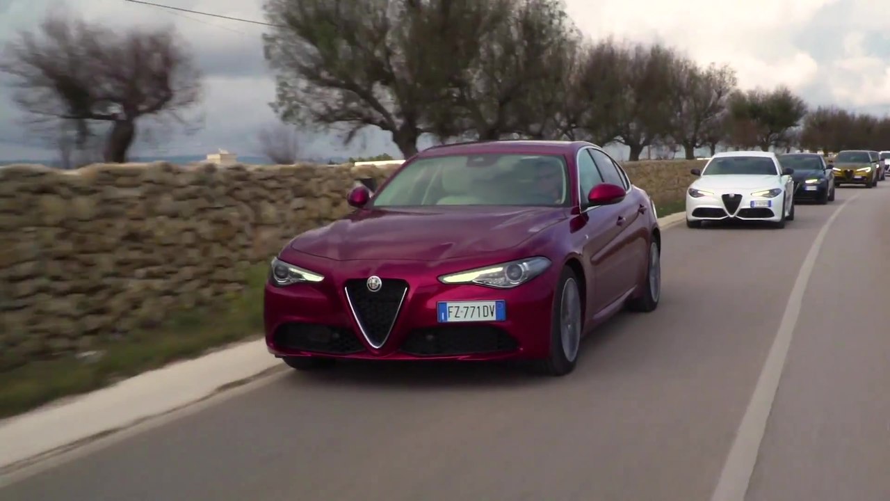 Alfa Romeo Giulia und Alfa Romeo Stelvio - Emotionale Farben im Einklang mit der Tradition