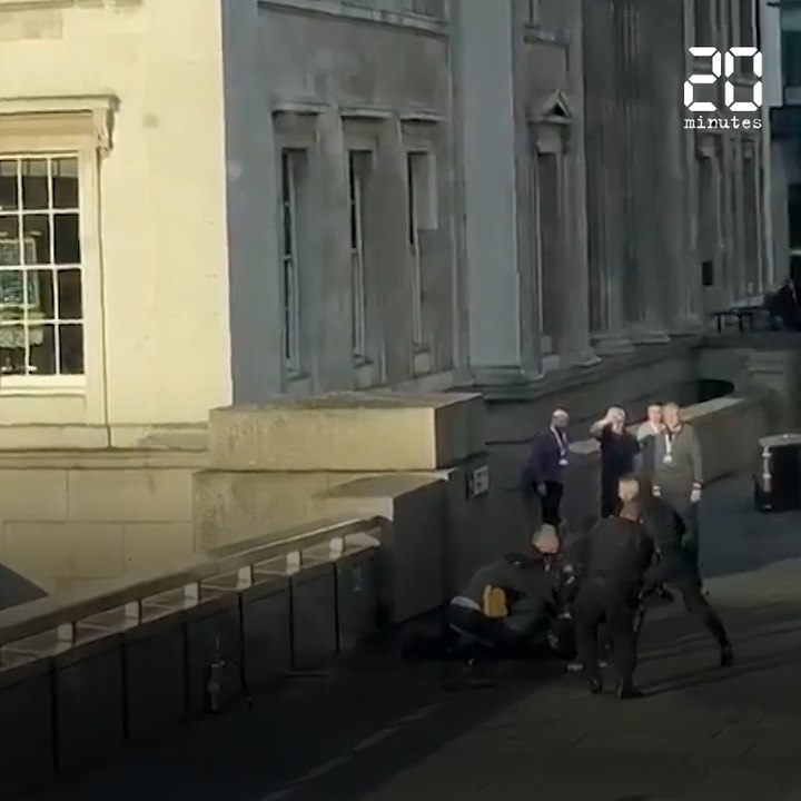 Attaque au couteau à Londres : Le suspect tue deux personnes avant d'être abattu