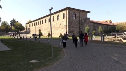 Üniversiteliler Diyarbakır ve Trabzon'un 100 yıl sonraki halini tasarladı