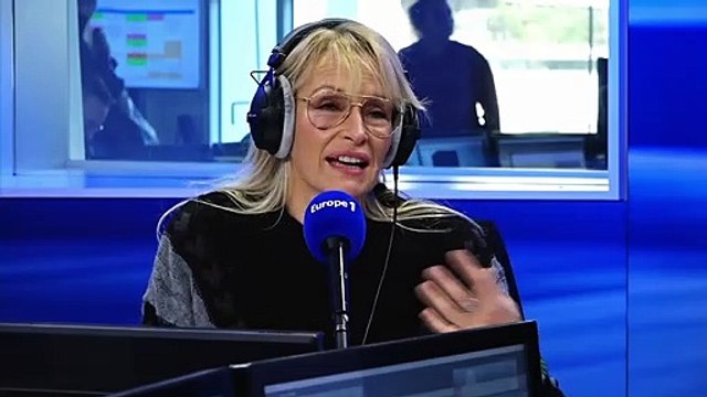 Rendez-vous en terre inconnue au Kenya : C'est extraordinaire ! se souvient Estelle Lefébure