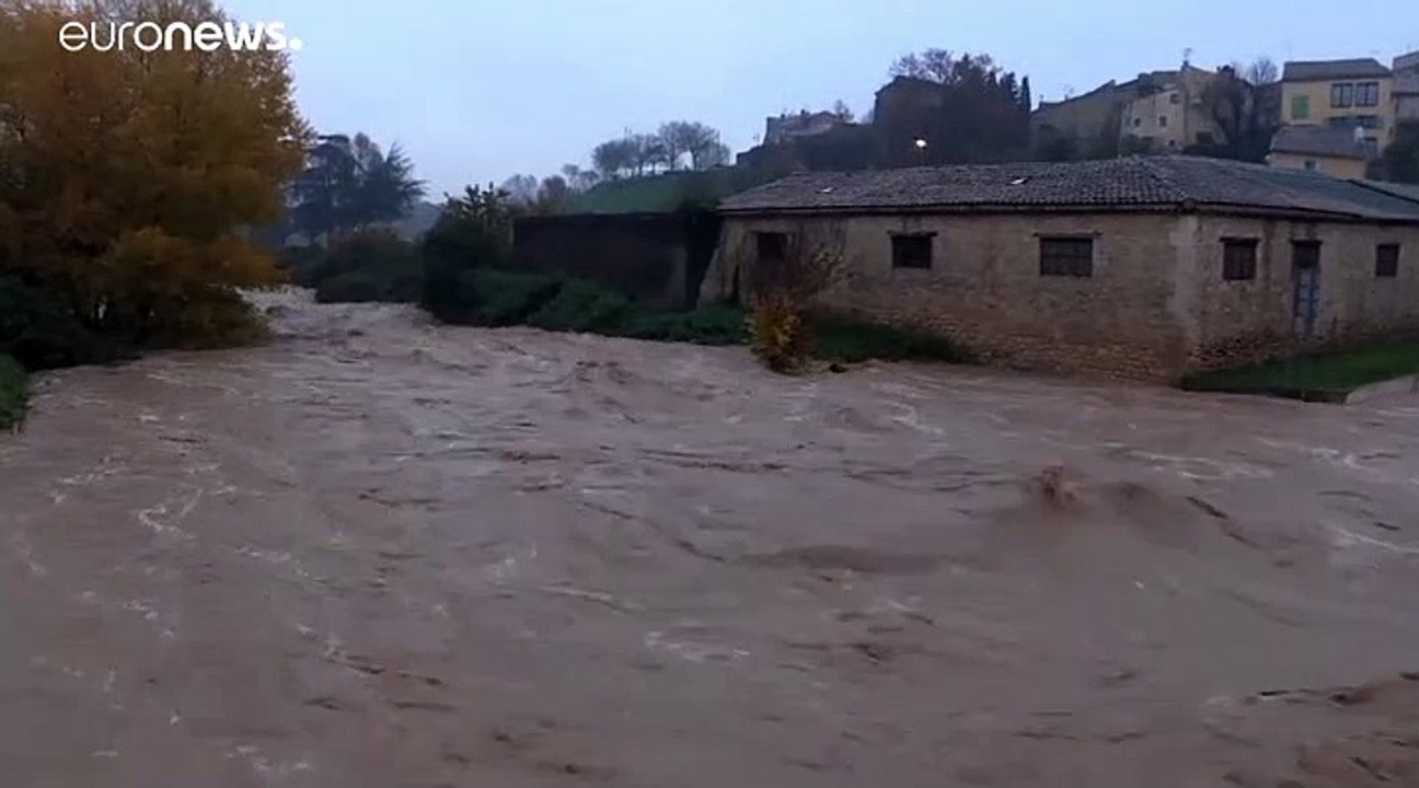 فيديو: خمسة قتلى في فيضانات فرنسا بينهم ثلاثة رجال إنقاذ