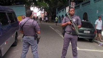 Nueve personas mueren pisoteadas tras acción policial en fiesta en favela de Brasil