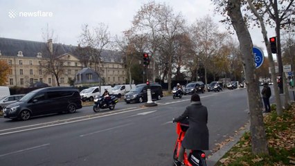Parisians line the streets to pay tribute to 13 French soldiers that died in helicopter crash