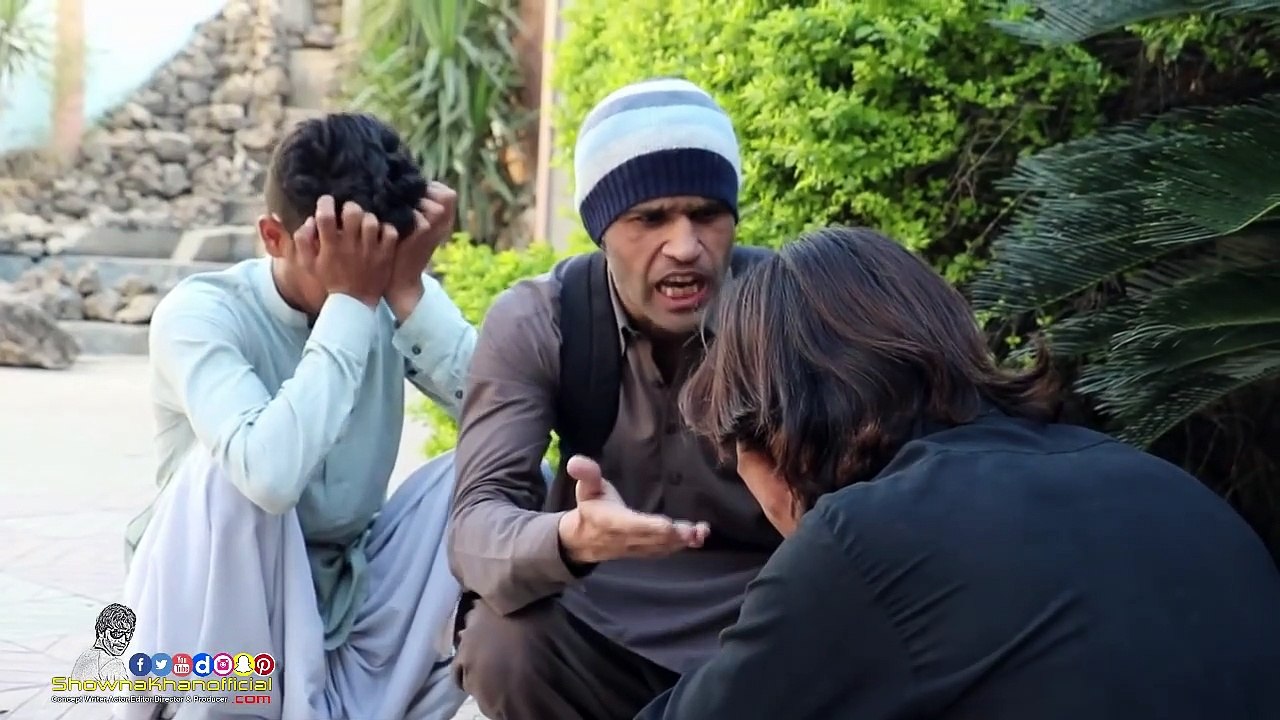 Da Jarah Guddi - Pashto Funny Video With Urdu Subtitle - Crying Family