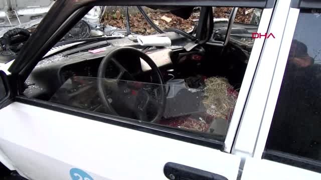 Beykoz'da otomobille otobüs çarpıştı 2 yaralı