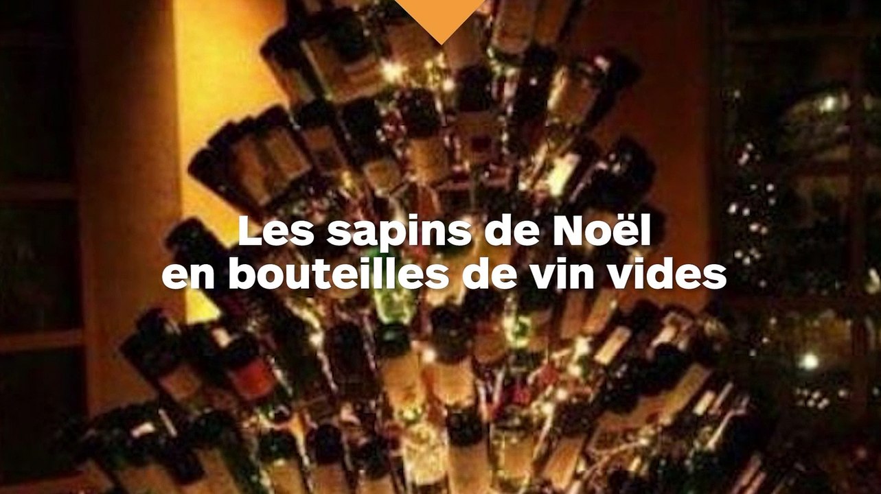 Des sapins de Noël fabriqués avec des bouteilles de vin vides