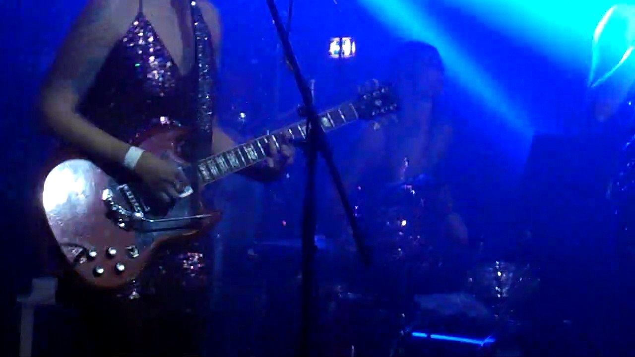 The Cleopatras (2)