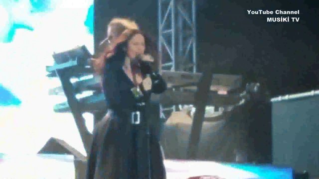 ŞEBNEM FERAH - Ya Hep Ya Hiç (Konser/Canlı) @Cumhuriyet Meydanı