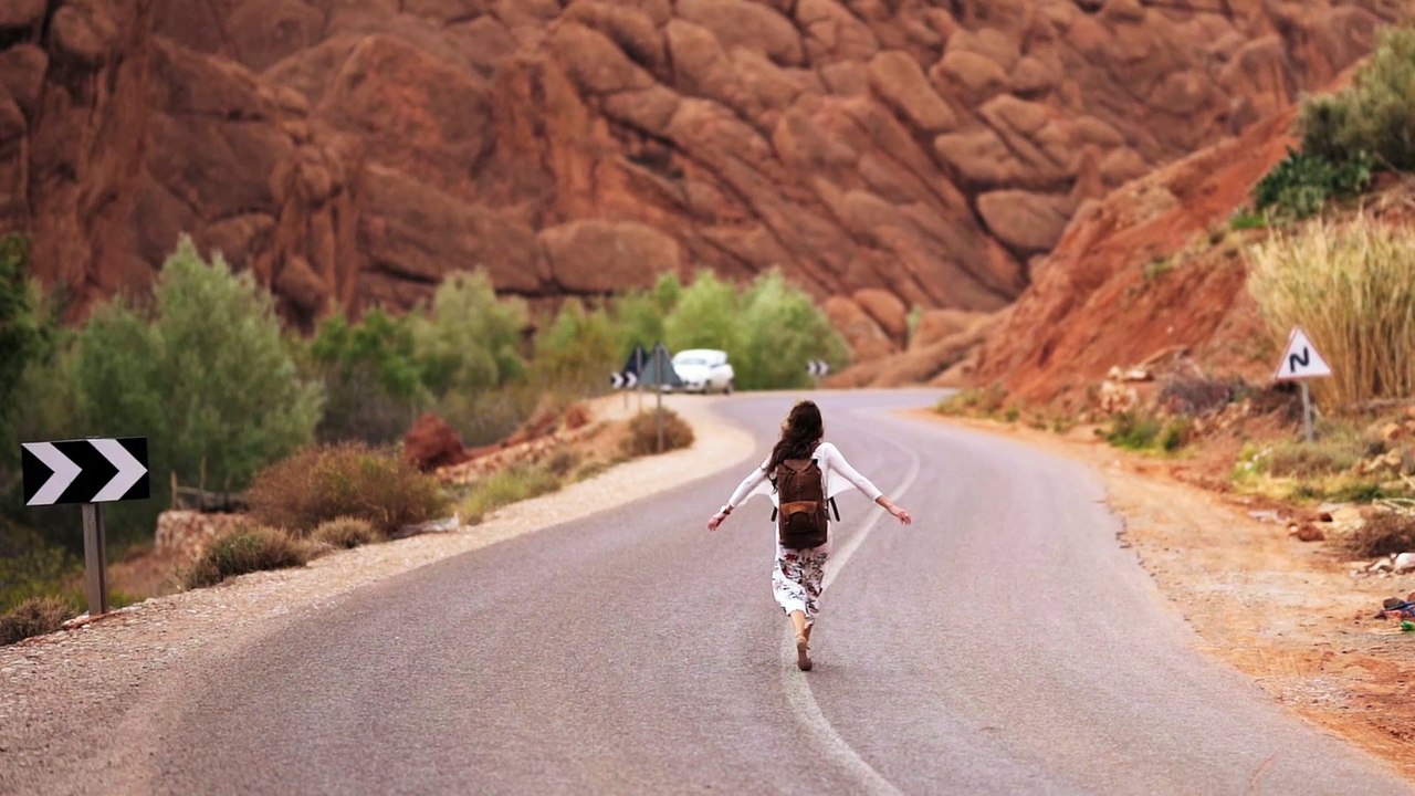 Taryn Elliott - Woman Walking In The Middle Of The Road - Human/Nature (No Copyright Video 56)