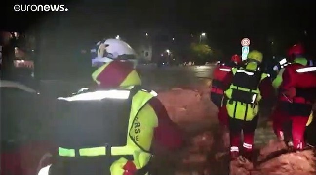 Стихия во Франции: число жертв растет