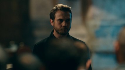 Çukur 3.Sezon 11.Bölüm Çukur Sefere Çıkıyor