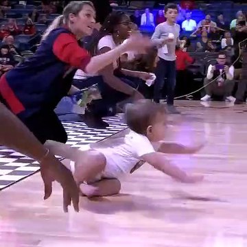 NBA : l'amour triomphe dans cette folle course de bébés