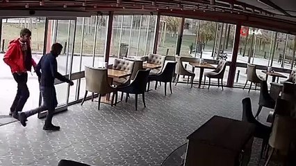 CHP’nin “iş istedi kolu kırıldı” diyerek gündeme taşıdığı çocuğun kolunun kırık olmadığı anlaşıldı