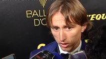 Modric tras entregar el Balón de Oro a Messi: 