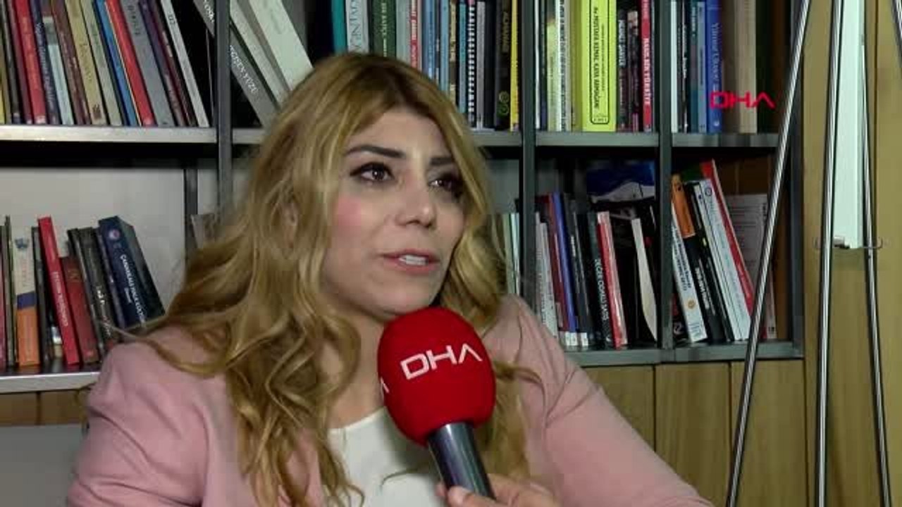 Spor süper lig'in ilk kadın başkanı berna gözbaşı ofsaytı neden bileyim ki, oyuncu bilsin, hakem...