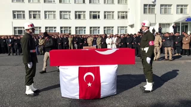 Şırnak'ta şehit olan Piyade Sözleşmeli Er Alparslan Kurt'un cenaze töreni