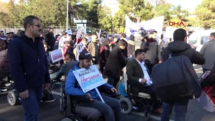 Diyarbakır'da engellilerden farkındalık yürüyüşü