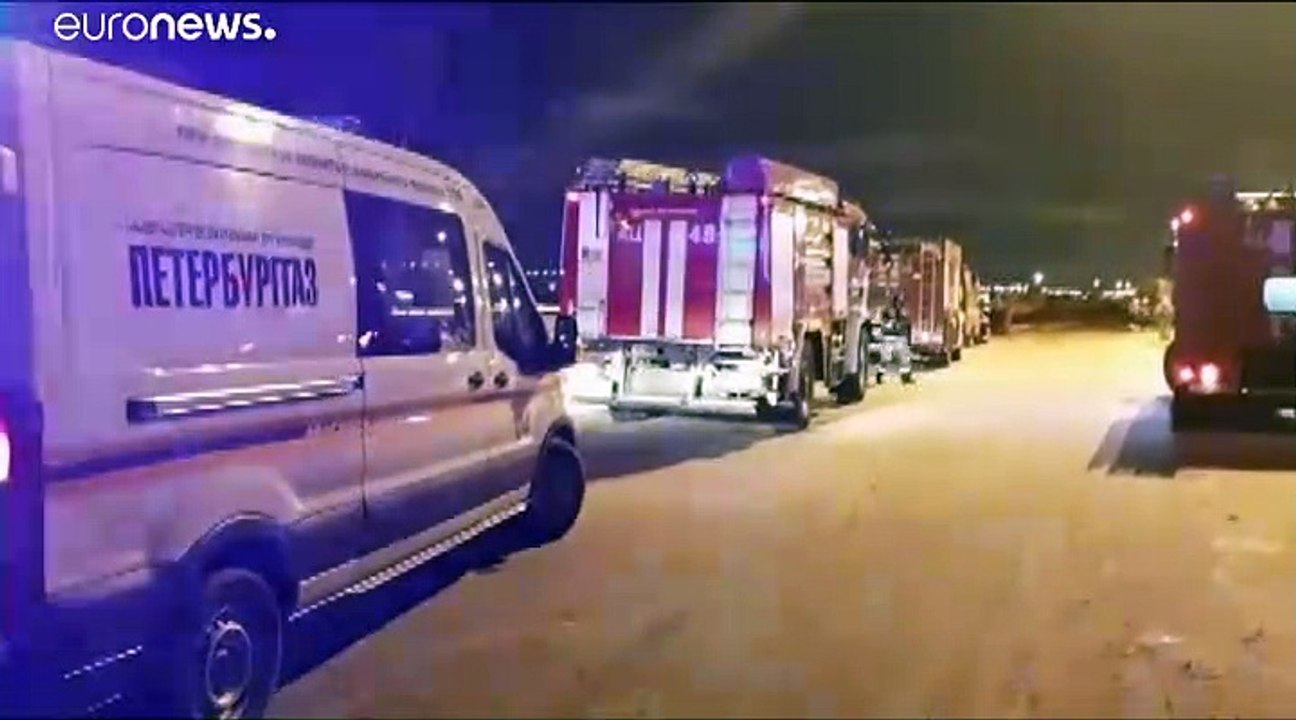 Мощный пожар на грузовом терминале в Санкт-Петербурге