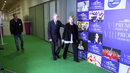 La familia Fernández Ochoa es homenajeada por su trayectoria deportiva